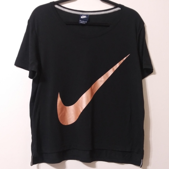 t shirt nike swoosh rose